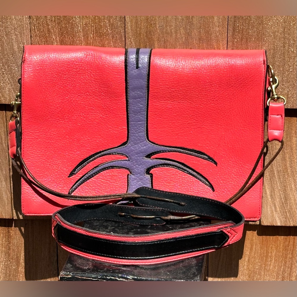 Vintage 1970s-1980’s Leather Crossbody/Shoulder Bag - Picture 3 of 14